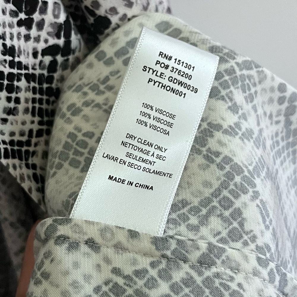 Sleek Good American Python Duster Robe Size 5= 2XL - image 8